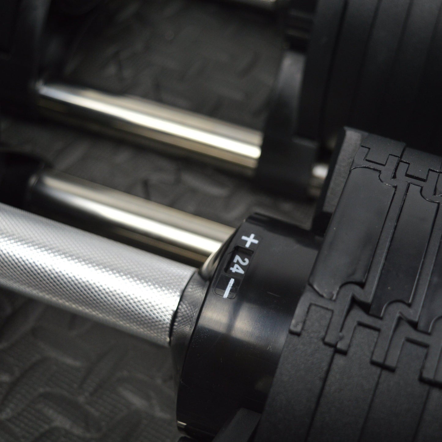 24kg Adjustable Dumbbells pair with 4kg Increments