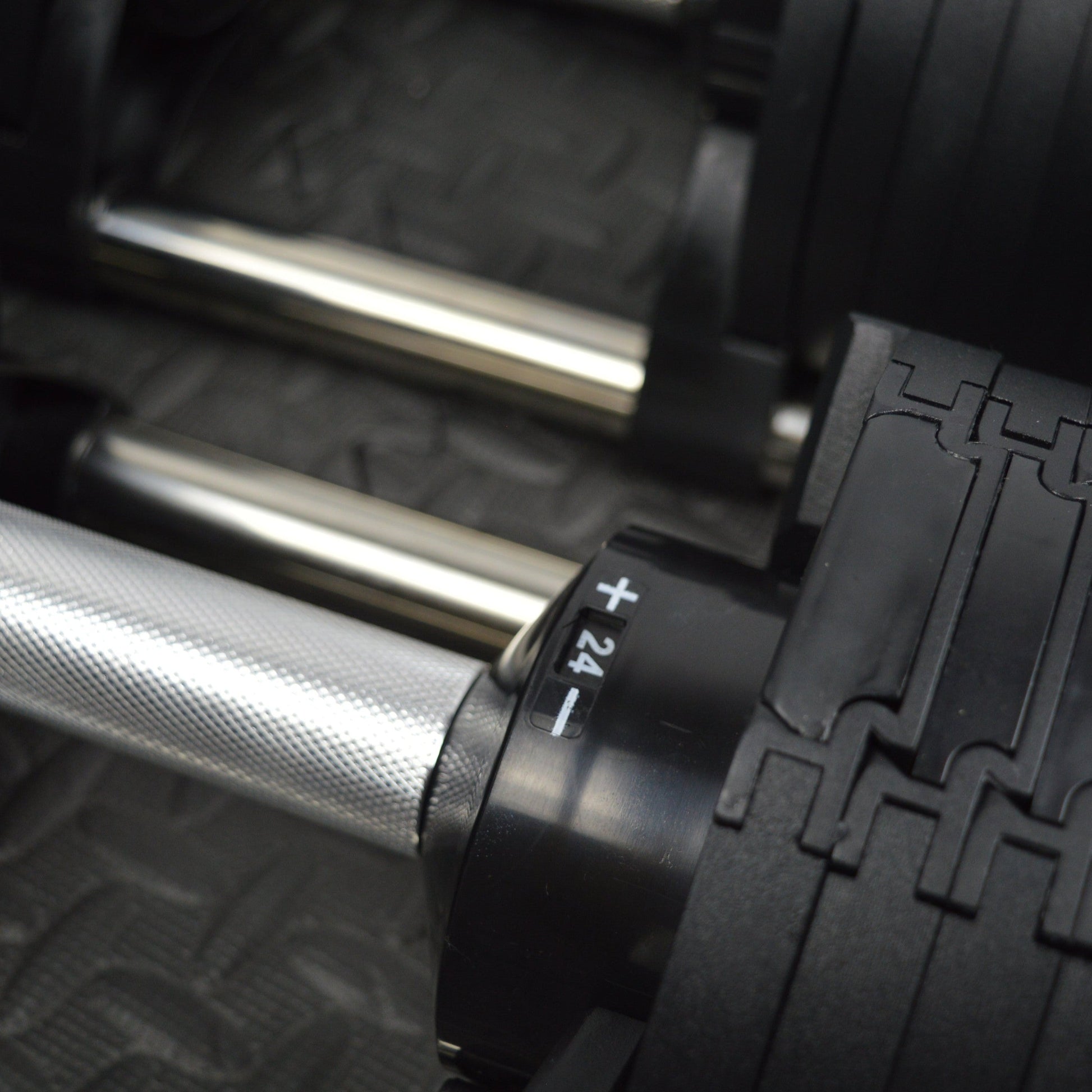 24kg Adjustable Dumbbells pair with 4kg Increments