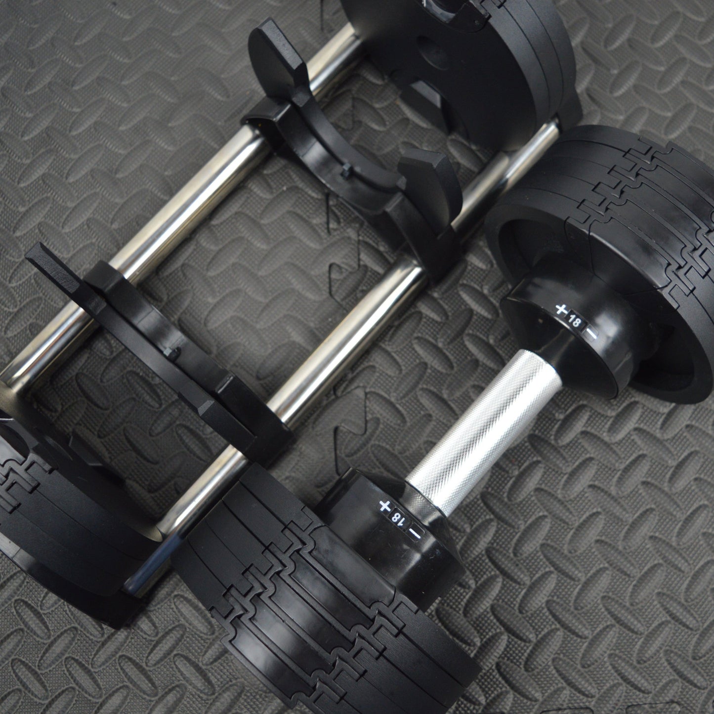 32kg Adjustable Dumbbell Pair 4kg Increments