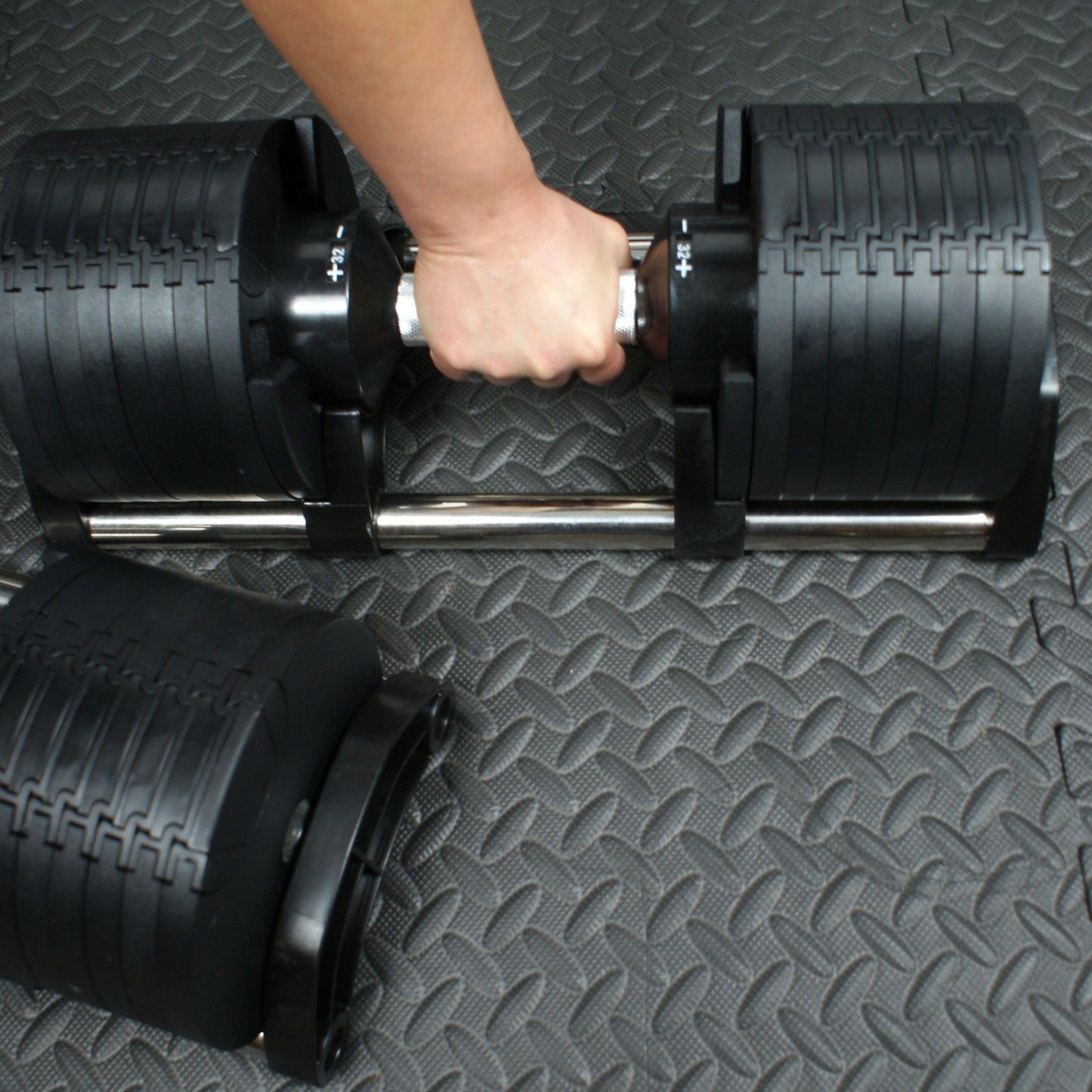 32kg Adjustable Dumbbell Pair 4kg Increments